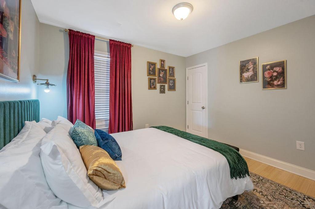 New Victorian Theme, 3Br, Lrg Backyard Close To Pnc Arena, Downtown, And Rdu Airport Raleigh Eksteriør billede