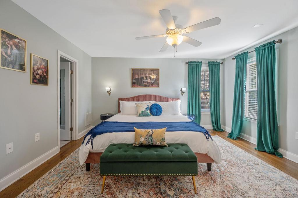 New Victorian Theme, 3Br, Lrg Backyard Close To Pnc Arena, Downtown, And Rdu Airport Raleigh Eksteriør billede
