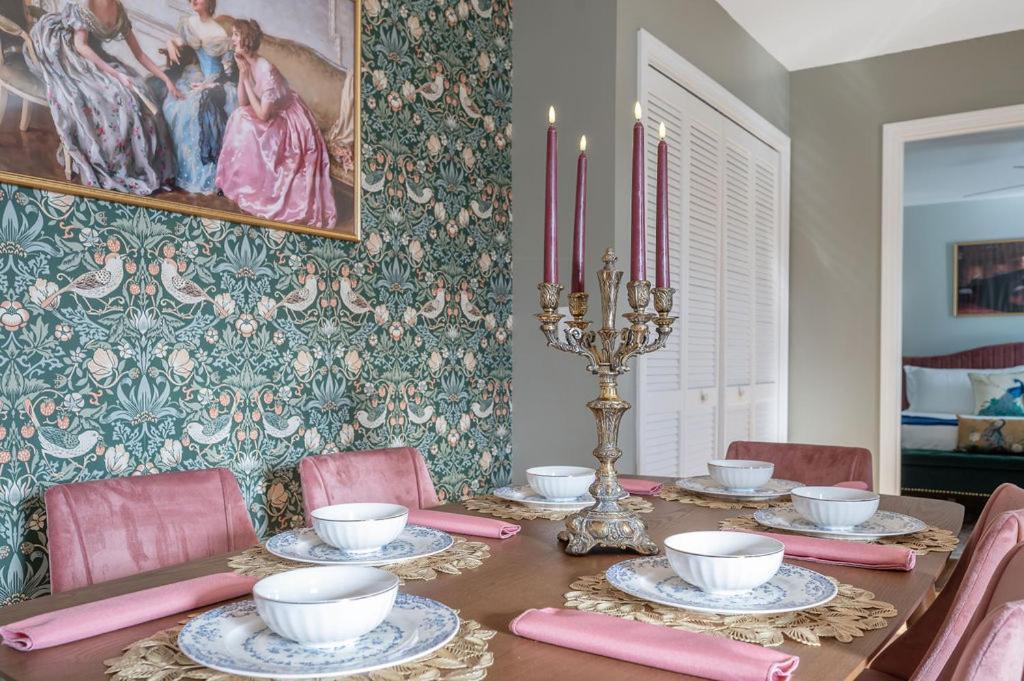 New Victorian Theme, 3Br, Lrg Backyard Close To Pnc Arena, Downtown, And Rdu Airport Raleigh Eksteriør billede